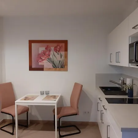 Apartment Ueber Den Daechern Von Muerwiker Strasse 187 Flensburg